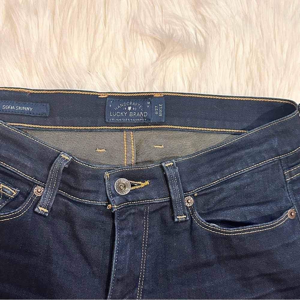 Size 4/27 Lucky Brand Dark Wash Sofia Skinny Jeans - Picture 4 of 6